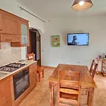 Casa Serenas, A 5 Minuti Dal Mare Con Parcheggio, Clima E Tutto Il Necessario Per La Tua In Relax Daire