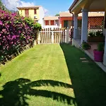 Casa Serenas, A 5 Minuti Dal Mare Con Parcheggio, Clima E Tutto Il Necessario Per La Tua In Relax Daire *