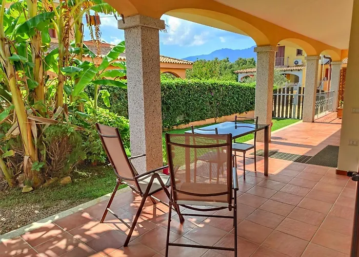 Casa Serenas, A 5 Minuti Dal Mare Con Parcheggio, Clima E Tutto Il Necessario Per La Tua In Relax * Castiadas